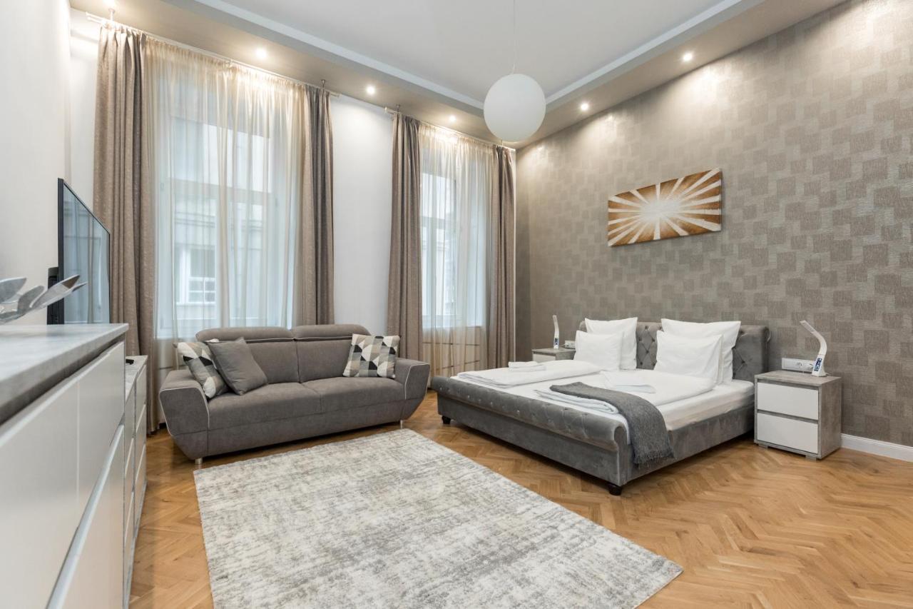 City Center Grand Luxury W 2Br/2Bt Apartment Budapesta Exterior foto